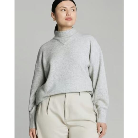 Everlane Sweaters - Everlane The Cozy Stretch Mockneck‎ Wool Yak Hair Pullover Sweater Gray Size XS